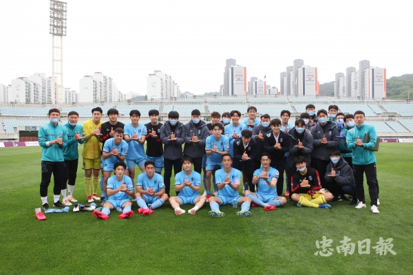 천안시축구단의 선수들(사진제공=천안시)