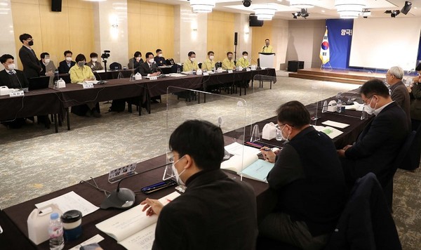 충남도는 22일 예산 덕산 스플라스 리솜에서 ‘양극화 해소를 위한 전문가 집중 토론회’를 개최했다.