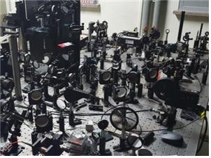 IBS 분자 분광학 및 동력학 연구단 연구진이 개발한 고심도 3차원 홀로그램 현미경(사진=IBS)