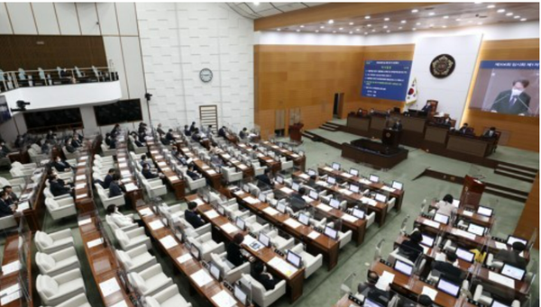 지방의원들의 의정활동 교육 실적이 부진한 것으로 드러나 체계적인 과정 실행과 제도 개선의 필요성이 제기되고 있다. (사진=연합뉴스)