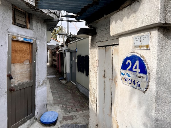 26일 대전 동구 정동 소재의 쪽방촌 골목. (사진=윤근호 기자)