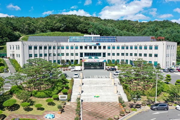 계룡시청 전경.