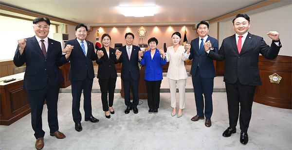 대전 대덕구의회 의원들 모습.