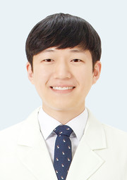 대전우리병원 척추관절비수술센터 최지웅 진료과장.