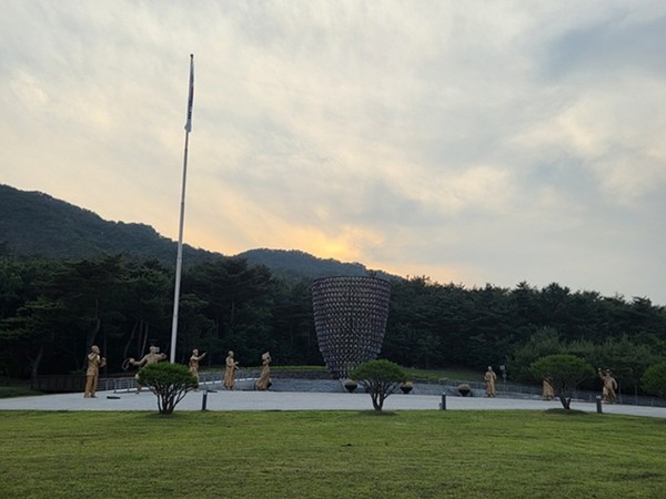 충남 출신 독립운동가 9명의 동상이 내포신도시 보훈공원에 설치됐다.(사진= 우명균 기자)
