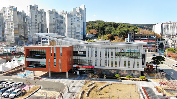                                                         서산시보건소 전경( 사진제공= 서산시)