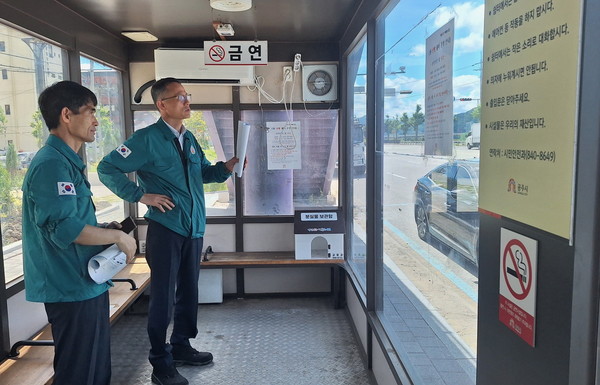 송무경 공주시 부시장은 최근  폭염 및 집중호우 피해로 시민 안전이 최우선 과제인 만큼 이를 최소화하기 위해 현장점검에 집중 나서는 한편 여기에 행정력 또한 동원해 총력에 나섰다.(사진제공=공주시)