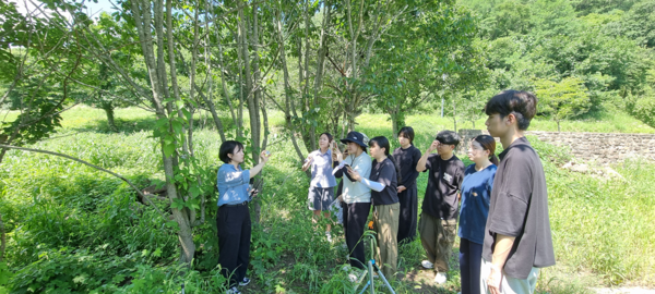 국립생태원 멸종위기종복원센터가 멸종위기종 보전 분야 미래인재 육성을 위한 프로그램인 여름학기 대학생 현장실습학기제를 성공적으로 완료했다고 31일 밝혔다.(사진제공=국립생태원)