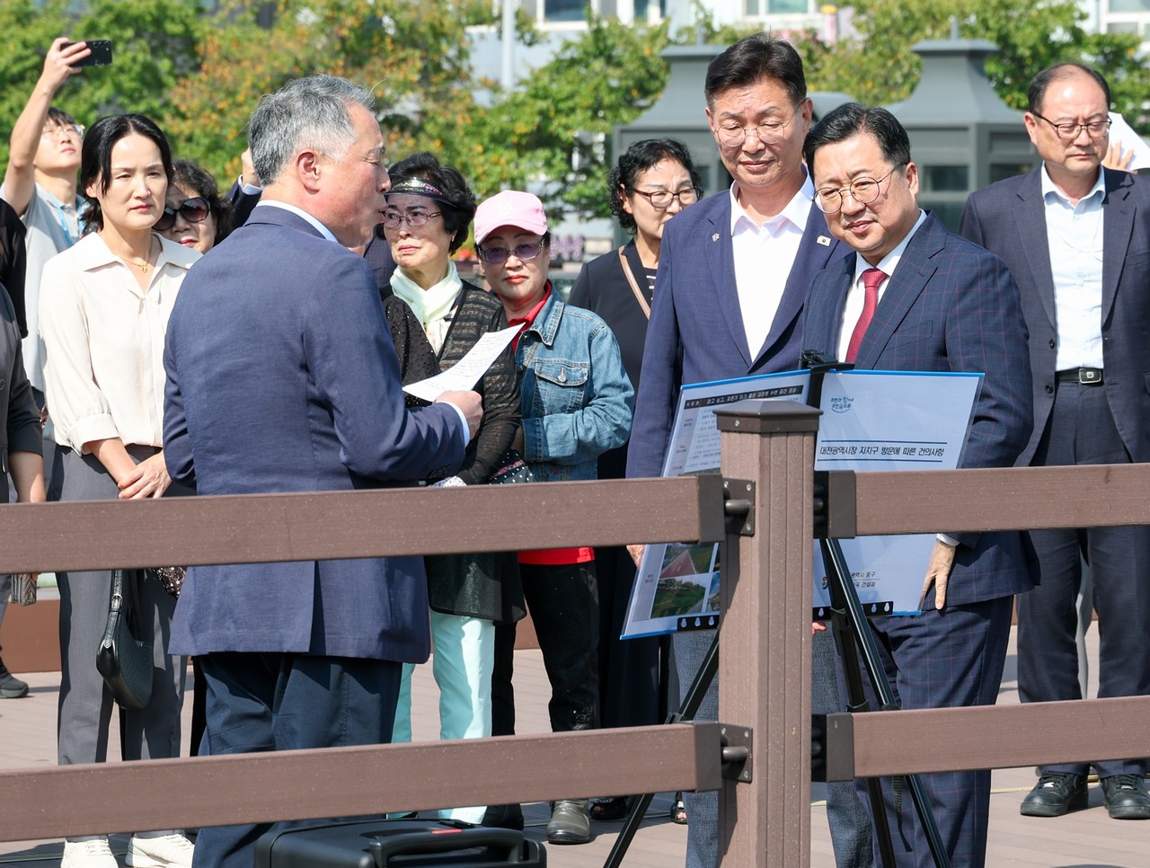 이장우 대전시장이 1일 올해 첫 자치구 방문 일정으로 중구를 찾았다.(사진제공=대전시)