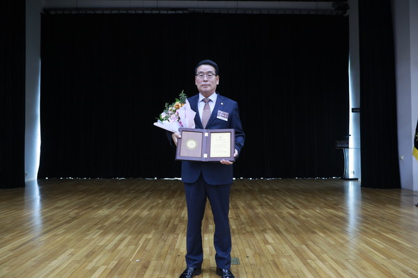 홍성군의회 장재석 의원 수상 사진