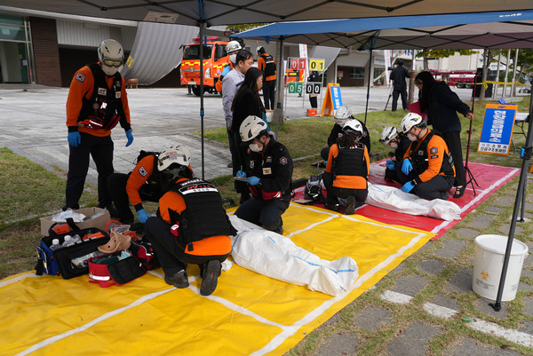 충남 서천군은 지난 21일 김기웅 군수 주재로‘2025년 재난대응 안전한국훈련’을 실시했다.(사진제공=서천군)