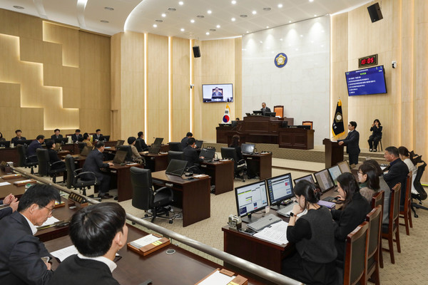 예산군의회, 제320회 임시회 개회(사진제공=예산군희외)