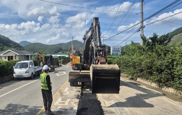 영동군이 농어촌 지역의 맑고 안전한 생활용수 공급을 위해 대규모 개발사업을 본격적으로 추진하고 있다. (사진제공=영동군)