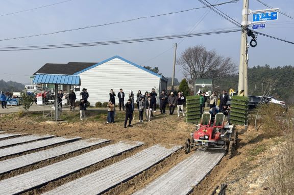7일 태안읍 도내리에서 진행된 시연회 모습.   (사진제공=태안군)