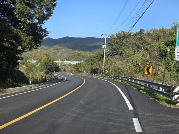 영동군이 충청북도 주관 ‘2025년도 도로정비 평가’에서 4년 연속 최우수 기관으로 선정됐다. (사진제공=영동군)