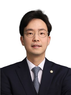 박현철/ 법강법률사무소 대표변호사