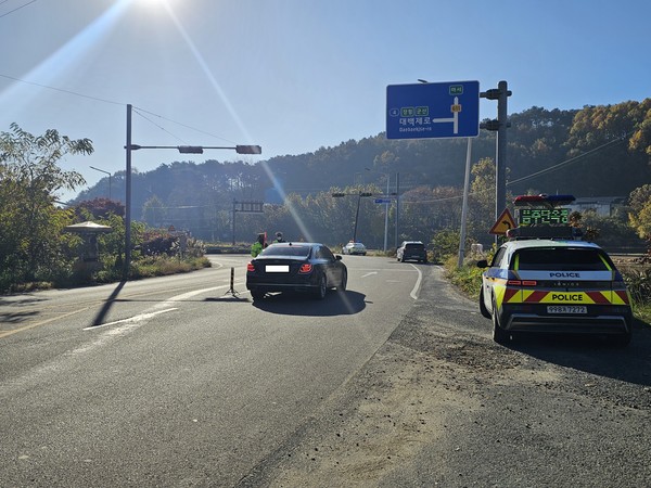 충남 서천경찰서는 최근 행락철을 맞아 급증하는 교통사망사고와 음주운전 사고에 강력히 대응하고 음주운전 근절 분위기를 정착시키기 위해 출근길 음주단속을 실시했다고 밝혔다.(사진제공=서천경찰서)