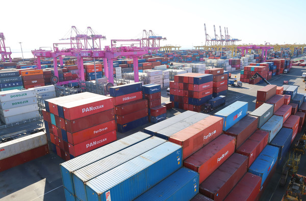 대전지역의 제조업 생산과 수출이 회복 흐름을 보이고 있으나 투자와 건설 부문은 침체를 이어가고 있는 것으로 조사됐다.(사진제공=연합뉴스)