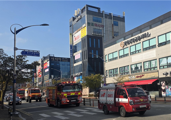 서산소방서, 소방차 퍼레이드로 화재예방 분위기 확산(사진제공= 소방)