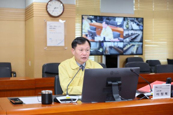 2025년 재난대응 상시훈련’ 실시 모습 (이정복 서부발전 사장이 훈련을 주관하는 모습) (사진제공=서부발전)