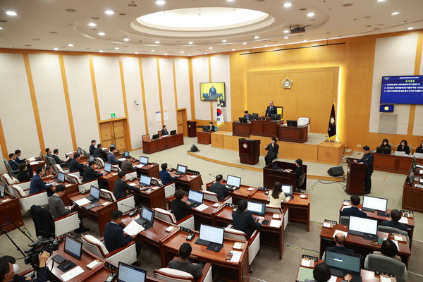 충주시의회 제299회 정례회 1차 본회의 전경 (사진제공=충주시의회)