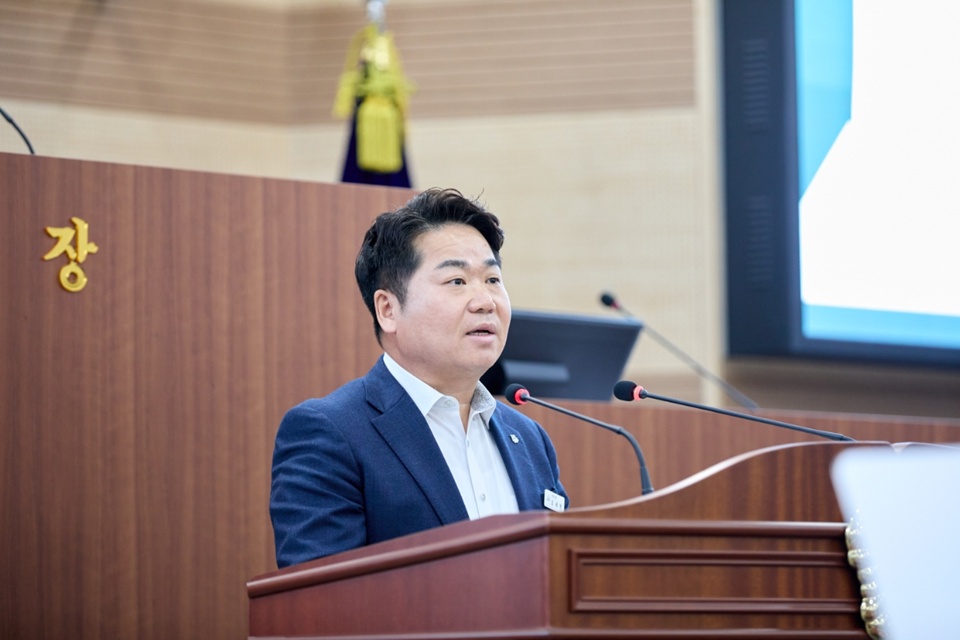 25일 오세현 시장이 시정 연설을 하고있다(사진제공=아산시) 