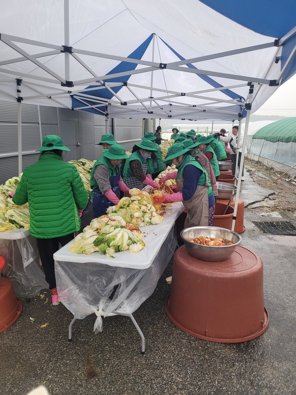 세도면 사랑의 김장 나누기 행사(사진 제공=부여군)