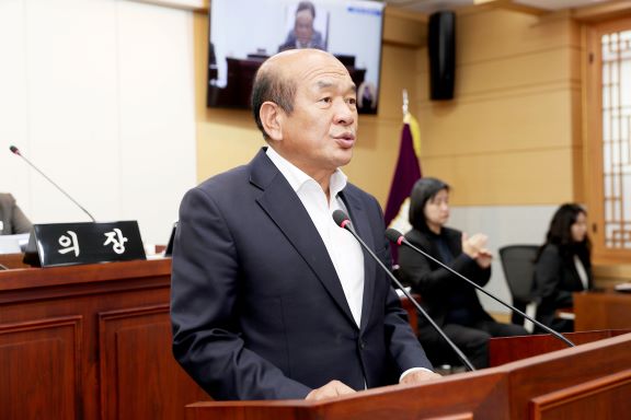 제316회 개회 5분 발언하는 김진권 의원   (사진제공=김진권 의원)