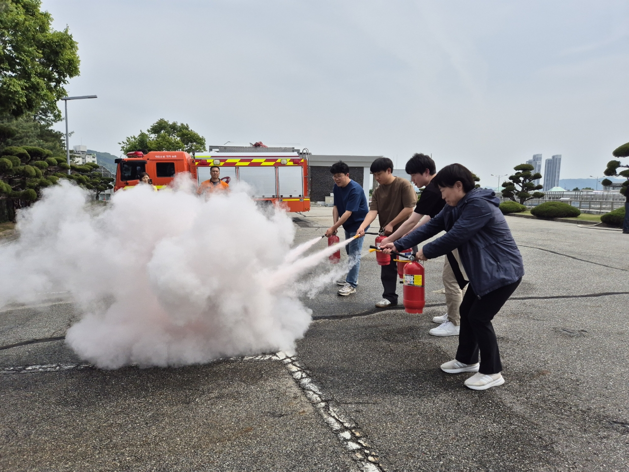 송촌정수사업소 중점위험 대비 유관기관 합동훈련 모습.(사진제공=대전시 상수도사업본부)