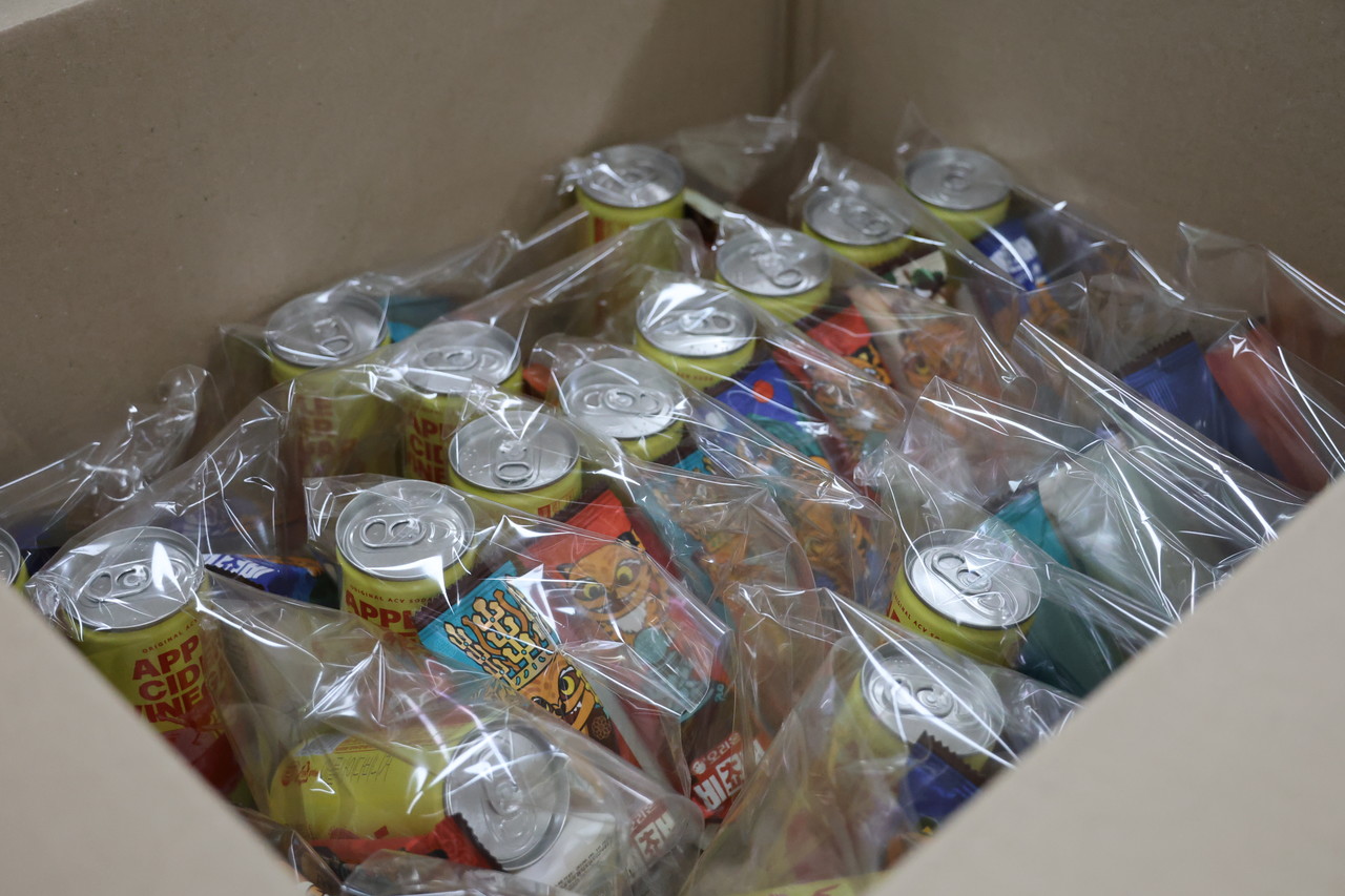 대전의 한 고등학교에서 대체 급식으로 제공한 샌드위치와 음료수. (사진제공=연합뉴스)