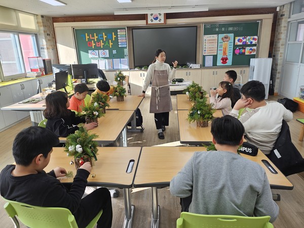 만들기 원예체험 (사진제공=당진교육지원청)