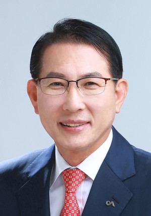 [동정] 이완섭 <b>서산</b>시장 11일  산업재해예방을 위한 소규모 사업주 교육