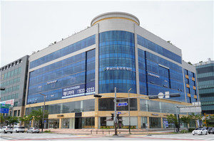 충남신용보증재단-케이뱅크, 충남 소상공인 지원을 위한 특별출연 협약... - 뉴스 썸네일 이미지